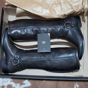 Phillip Harness Tall